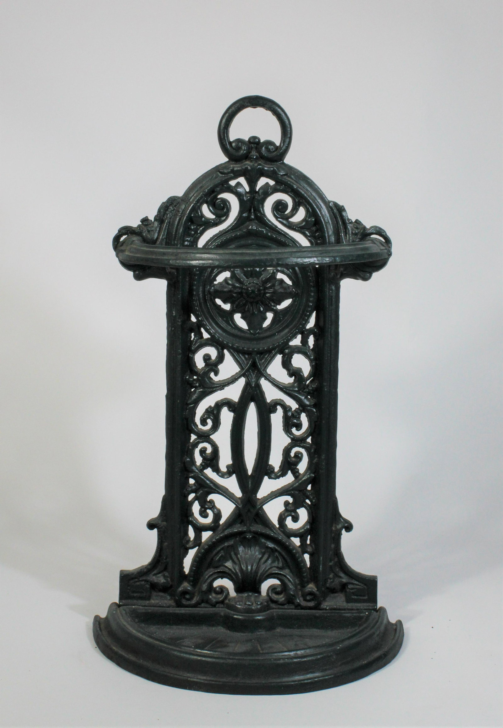Victorian Cast Iron Umbrella Stand: Measurement: 15 x 8 x 29 in.
