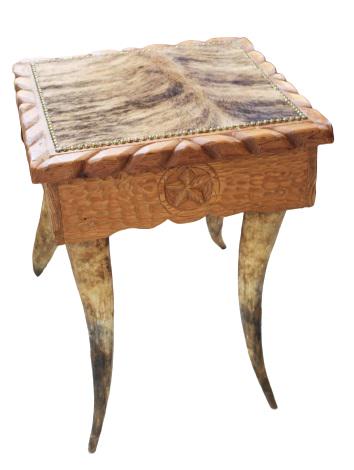 Southwestern Horn & Cowhide Square End Table: Horn and cowhide square end table with hand-chiseled sides. Measurements: 22 x 22 x 26 in. Please note that all sales are final and no refunds will be given under any circumstances. Sarasota Estate Au