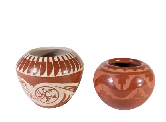 Native American & Southwestern Hopi-Tewa Pottery: Beautiful redware vases, the red and white is signed by a descendent of the famous Nampeyo, who inspired dozens of family members over several generations. Approx 3.5 in tall. Please note that all sal