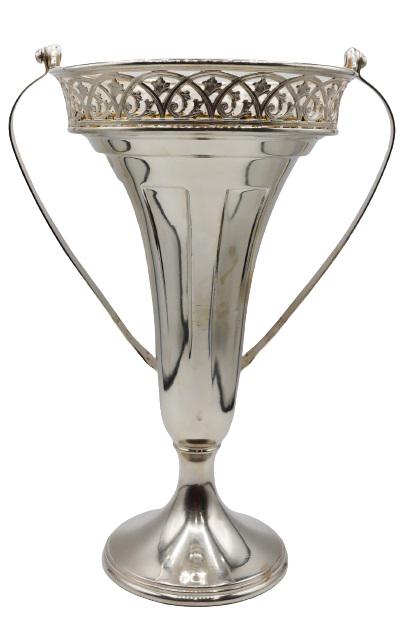 Pairpoint Quadruple Plate Fluted Vase (1 of 11)