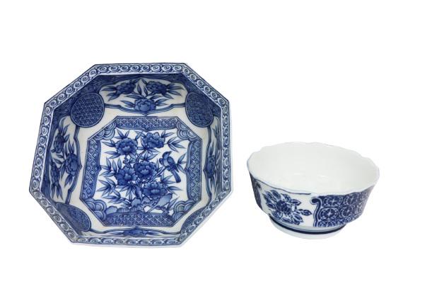 Chinese Blue & White Bowl and Cup Signed (1 of 5)