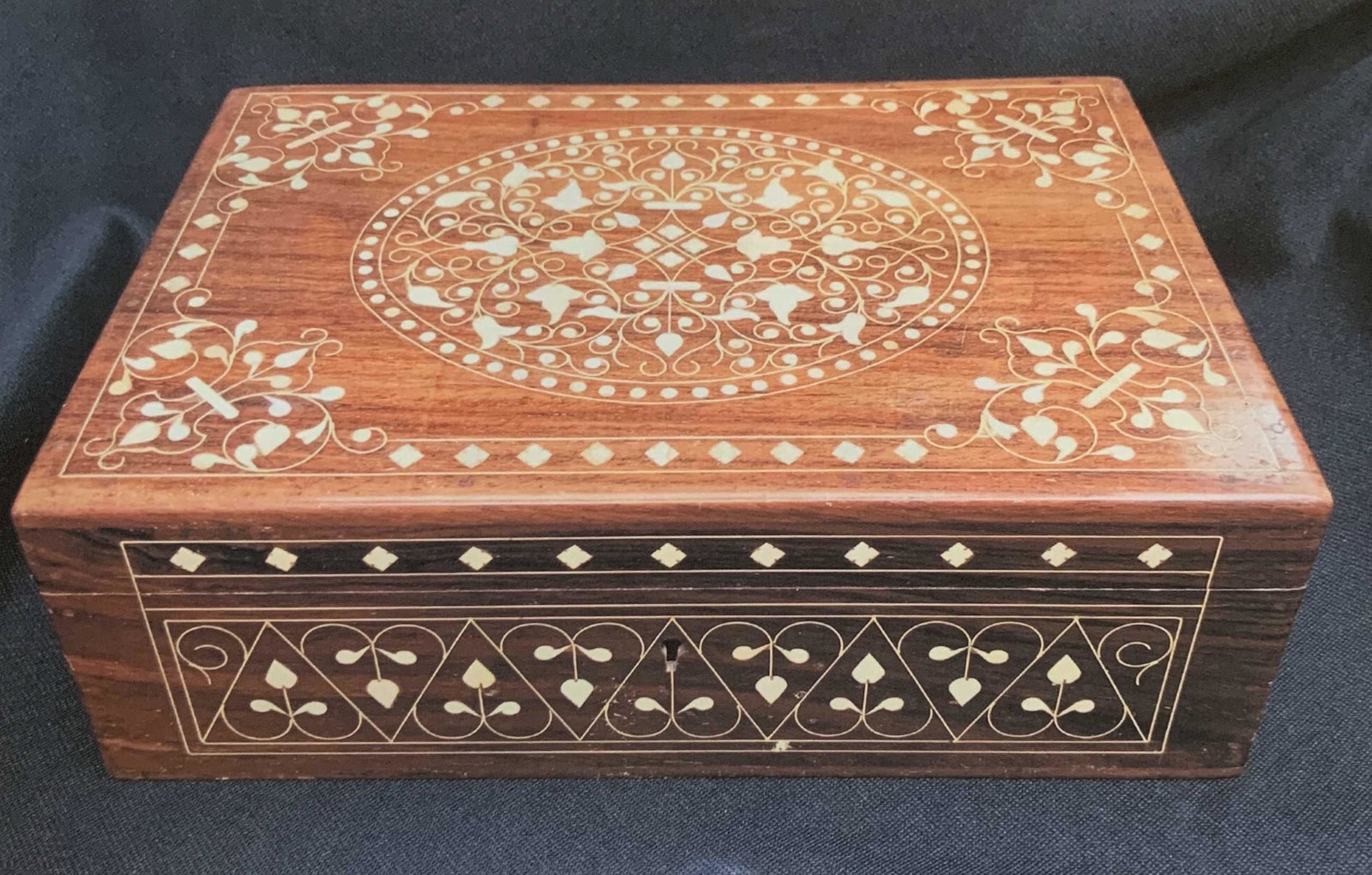 Indian Wood Box w/ Floral Inlaid Designs (1 of 12)