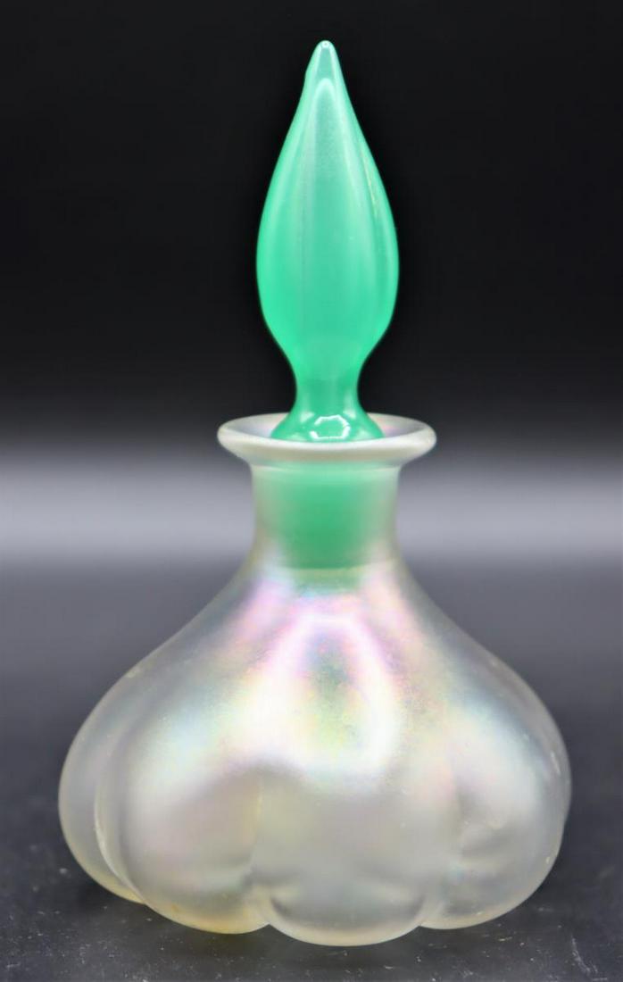 Fine Steuben Verre de Soie Perfume Bottle (1 of 6)
