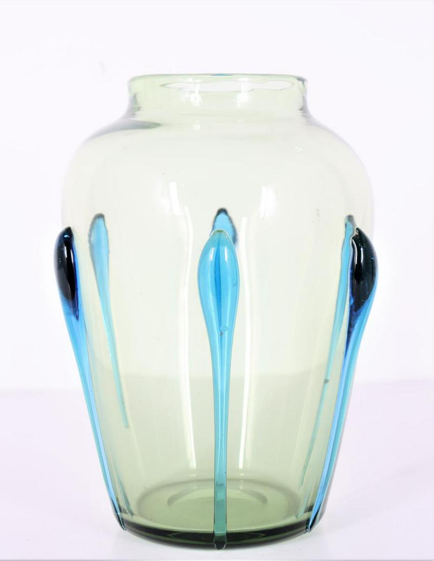 Steuben Vase w Reverse 'Tear Drop' Points (1 of 7)