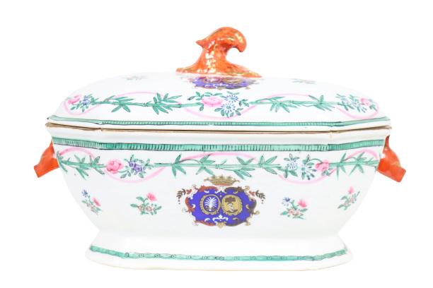 Chinese Export Polychrome Porcelain Tureen (1 of 12)