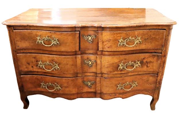 18th C French Three Door Commode (1 of 20)