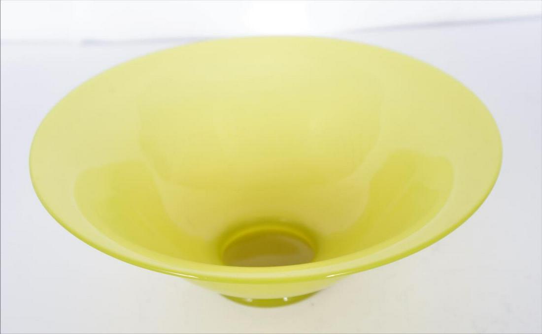 Steuben Yellow Jade Glass Bowl (1 of 4)