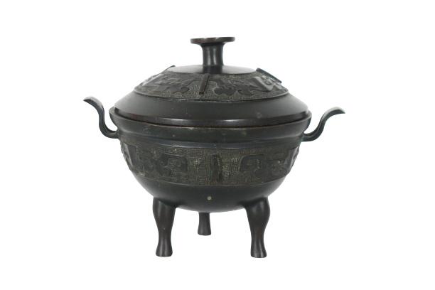 Chinese Bronze Ritual Vessel (1 of 8)