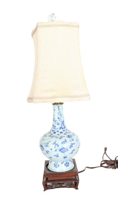 Antique Chinese Blue & White Vase Lamp (1 of 6)