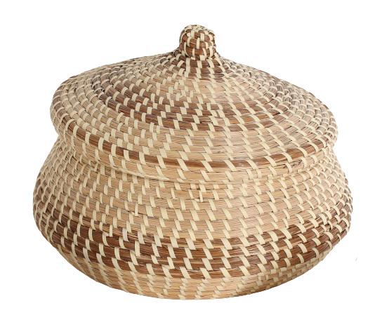 Celestin Turner Sweet Grass Basket w Cover (1 of 7)