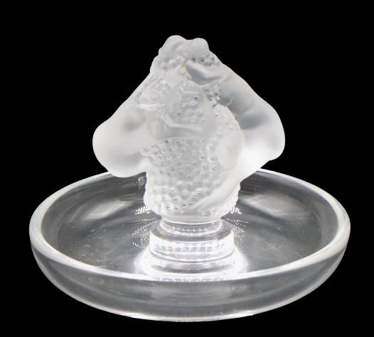 Lalique Frosted Glass "Roxane" Ring Holder (1 of 9)