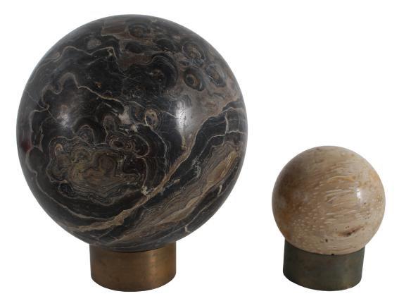 Two Agate Decorative Spheres (1 of 4)