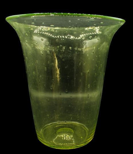 Steuben Vase, Controlled Bubble (1 of 5)