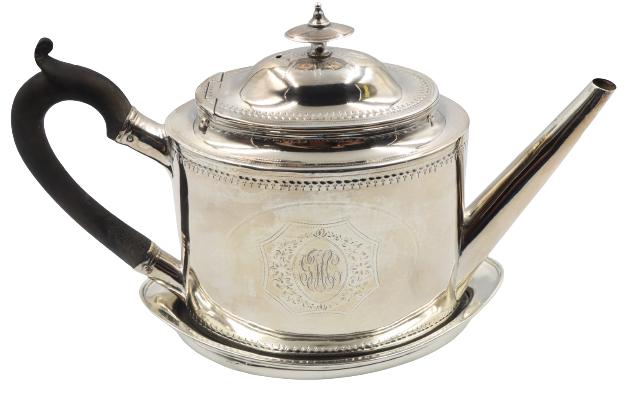 18C Georgian Sterling Teapot and Stand 15ozt: 18C Georgian Sterling Teapot and Stand 15oztWeight is based upon Teapot only. Stand is listed Separately in photo.Size: 11 x 4 x 7 in.