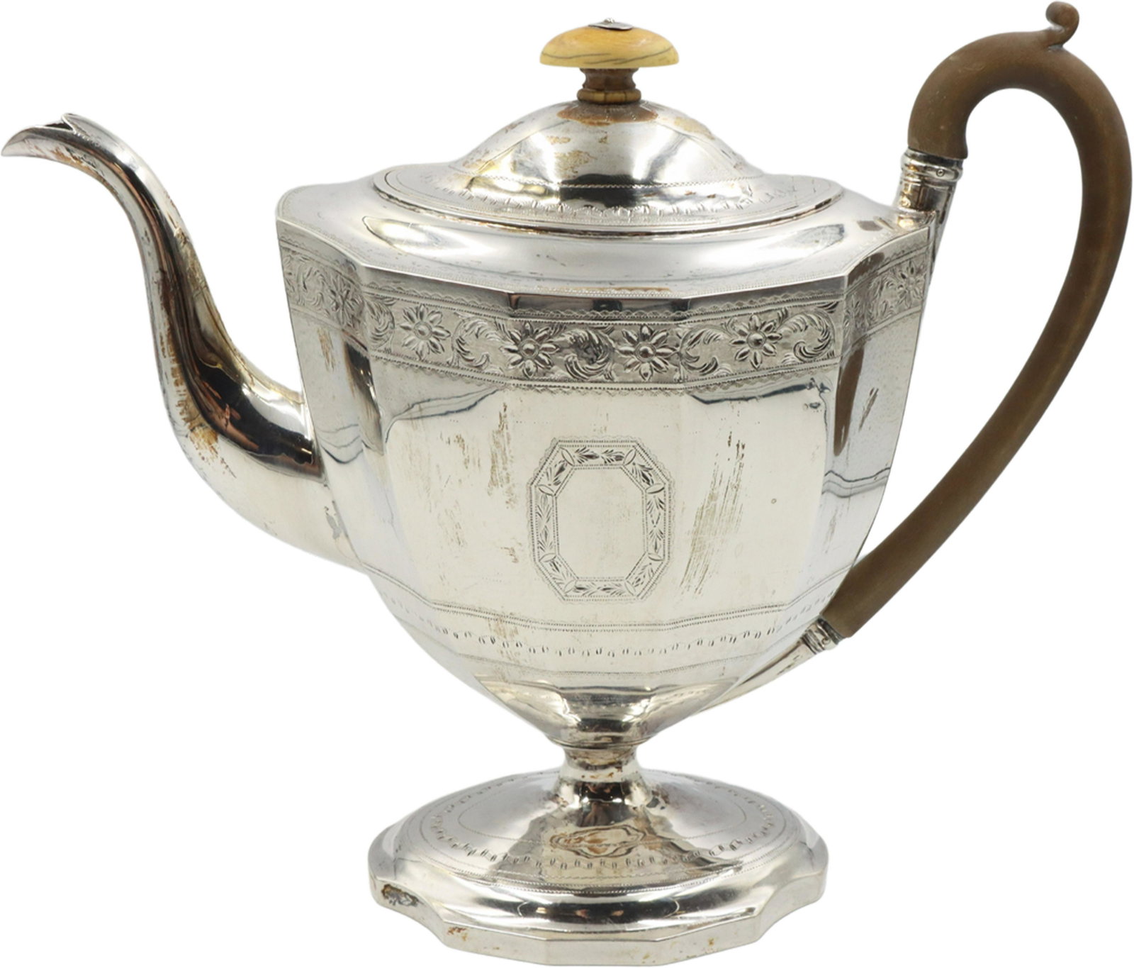 English 18C Sterling Silver Teapot 21.7 ozt: English 18C Sterling Silver Teapot 21.7 oztLondon Made. Makers Mark G.B.Approx 21.71 oztSize: 11 1/2 x 5 x 9 3/4 in. #1073