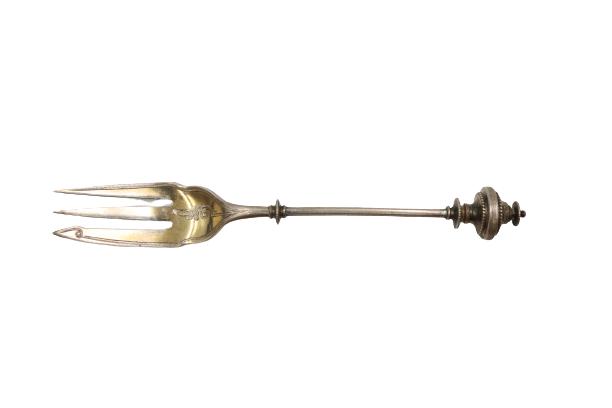 American Victorian Serving Utensil: American Victorian Serving UtensilSize: 6 1/8 in.1398