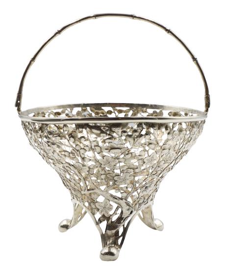 Silver Chinese Export Swing Handle Basket 5.4 ozt: Silver Chinese Export Swing Handle Basket 5.4 ozt. Missing Glass LinerSize: 5 1/4 x 5 1/4 x 4 in.