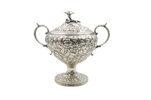 Kirk Sterling Silver Repousse Covered Sugar 13 ozt: Kirk Sterling Silver Repousse Covered Sugar 13 oztSize: 7 1/2 x 5 1/2 x 7 in.Approx 13.3 ozt1234