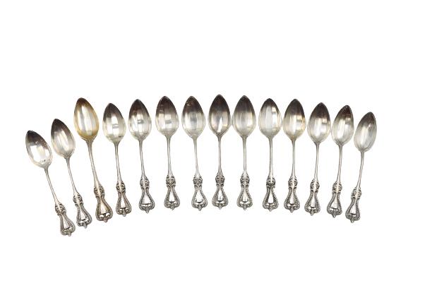 (14) Towle Colonial Sterling Silver Spoons 12 ozt: (14) Towle Colonial Sterling Silver Spoons 12 oztAmerican. (1) with vermeil wash.size: 1 1/8 x 5 1/21476