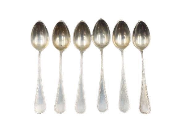(6) Tiffany & Co Sterling Silver Spoons, 4 OZT: (6) Tiffany & Co Sterling Silver Spoons, 4 OZT. Marked Tiffany & Co Sterling on the back. Weight: 4 OZT. Size: 5 x 1 in. #1557