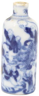 19th Century Chinese Blue & White Snuff Bottle: 19th Century Chinese Blue & White Porcelain Snuff Bottle. The bottle is in good vintage condition, with signs of age-appropriate wear and use, some areas of discoloration at the mouth of the bottle.