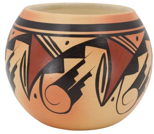 Navajo Pottery Bowl by Keda Dineh: Navajo Pottery Bowl by Keda Dineh. Signed on Base. Size: 6 x 6 x 4 5/8 in. #1637