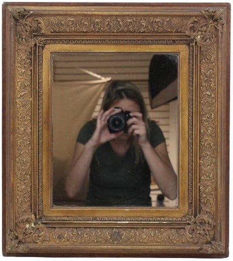 English Antique Gilt Mirror 19th Century: Antique Gilt Mirror 19th CenturyOverall Size: 19 1/4 x 17 1/4 in. Mirror Size: 11 5/8 x 9 3/8 in. #1687