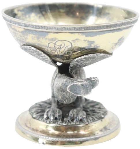 Antique Russian Silver Gilt (84) Master Salt 2.5oz: Antique Russian gilt silver (84) master salt 2.5ozt. Stem of the cup is supported by a bird and its wings. "84" Pre Revolution SilverSize: 2 1/2 x 2 1/2 x 2 1/4 in. Weight: 2.49 ozt. #4564 #8