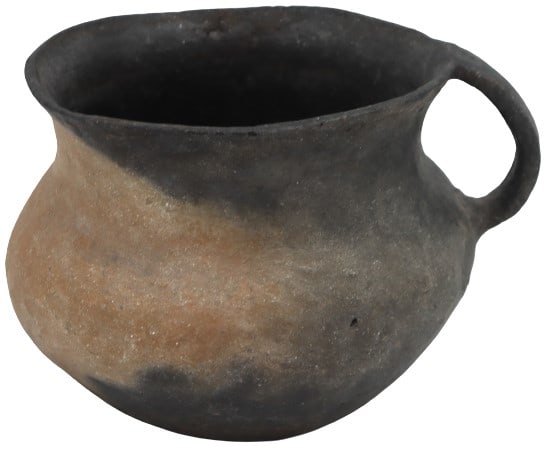 Rare Native American Cooking Pot With Handle (1 of 11)