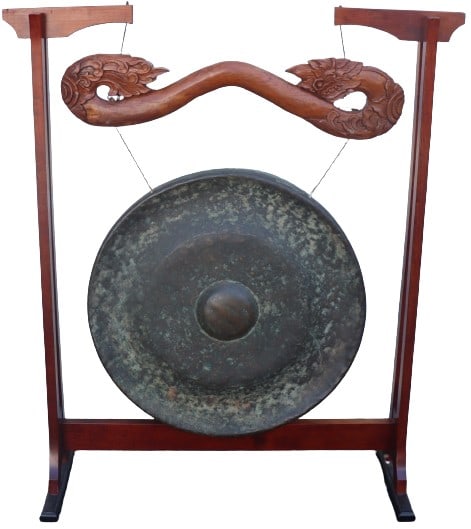 Early 20th Century Southeast Asian Bronze Gong: Early 20th Century Southeast Asian Bronze Gong. Absent of Mallet. With Carvings of Imperial Dragon. Size: 35 1/2 x 4 x 43 in. #5200