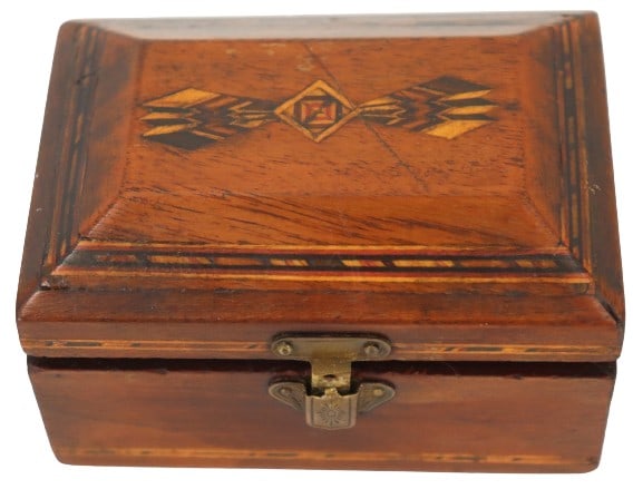 Small Wooden Tea Caddy (1 of 12)