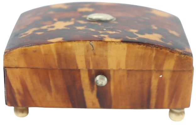 Natural Shell  Stamp Box (1 of 16)