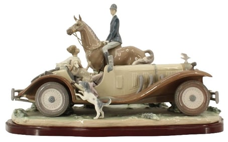 Lladro Porcelain Sculpture "A Happy Encounter"