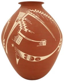 Mata Ortiz Pottery by Lila Silveira