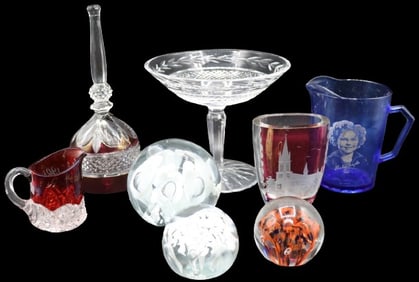 (8) Misc Glass Pieces