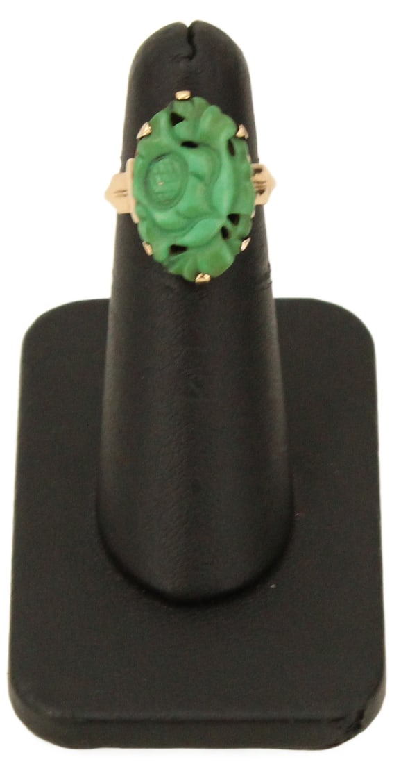 10K & Carved Stone Ring - 3.2g. (1 of 14)