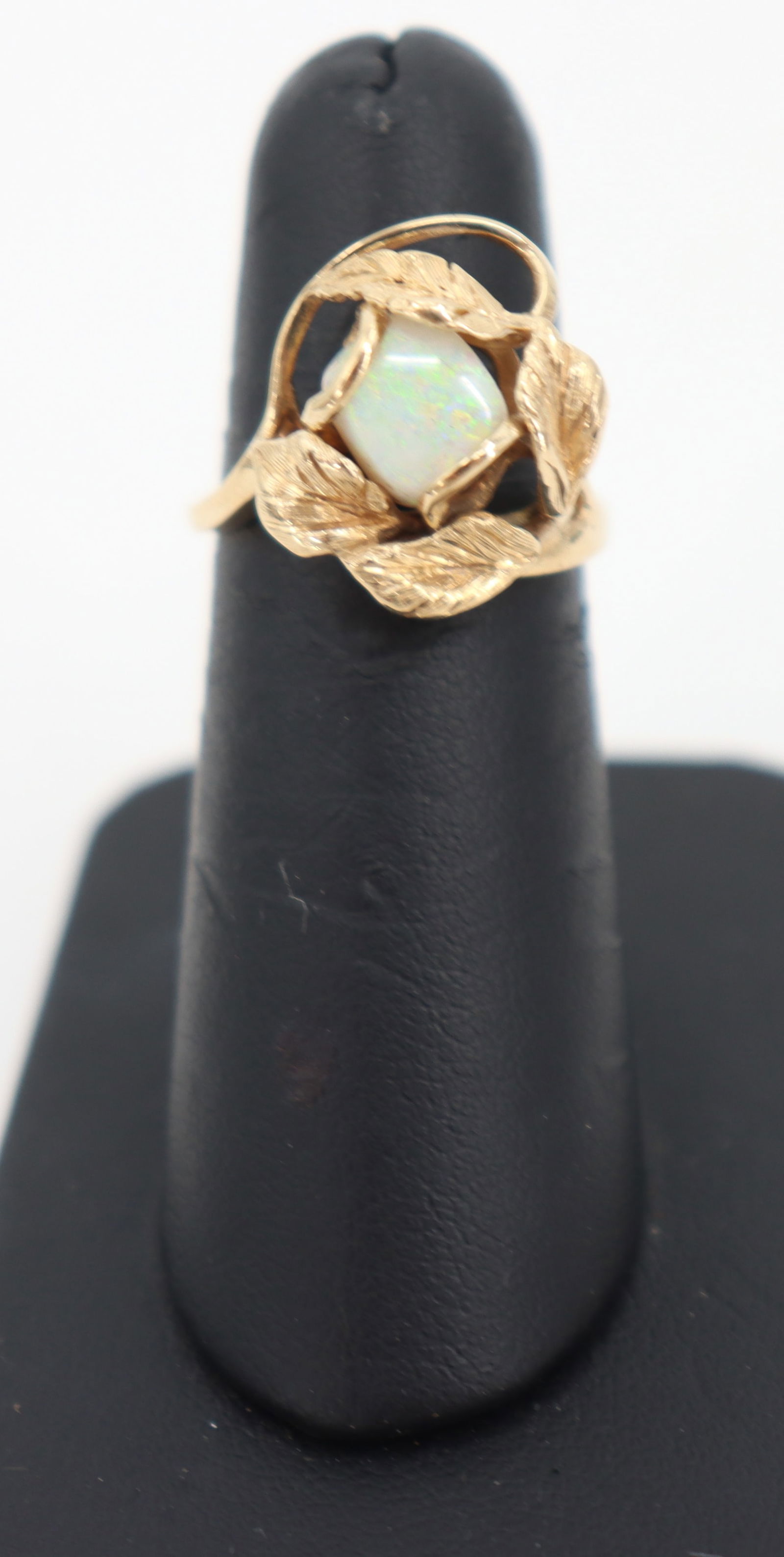 Tested 14k Yellow Gold "Leaf" Patterned Fashion Ring - 3.4 dwt. (1 of 14)