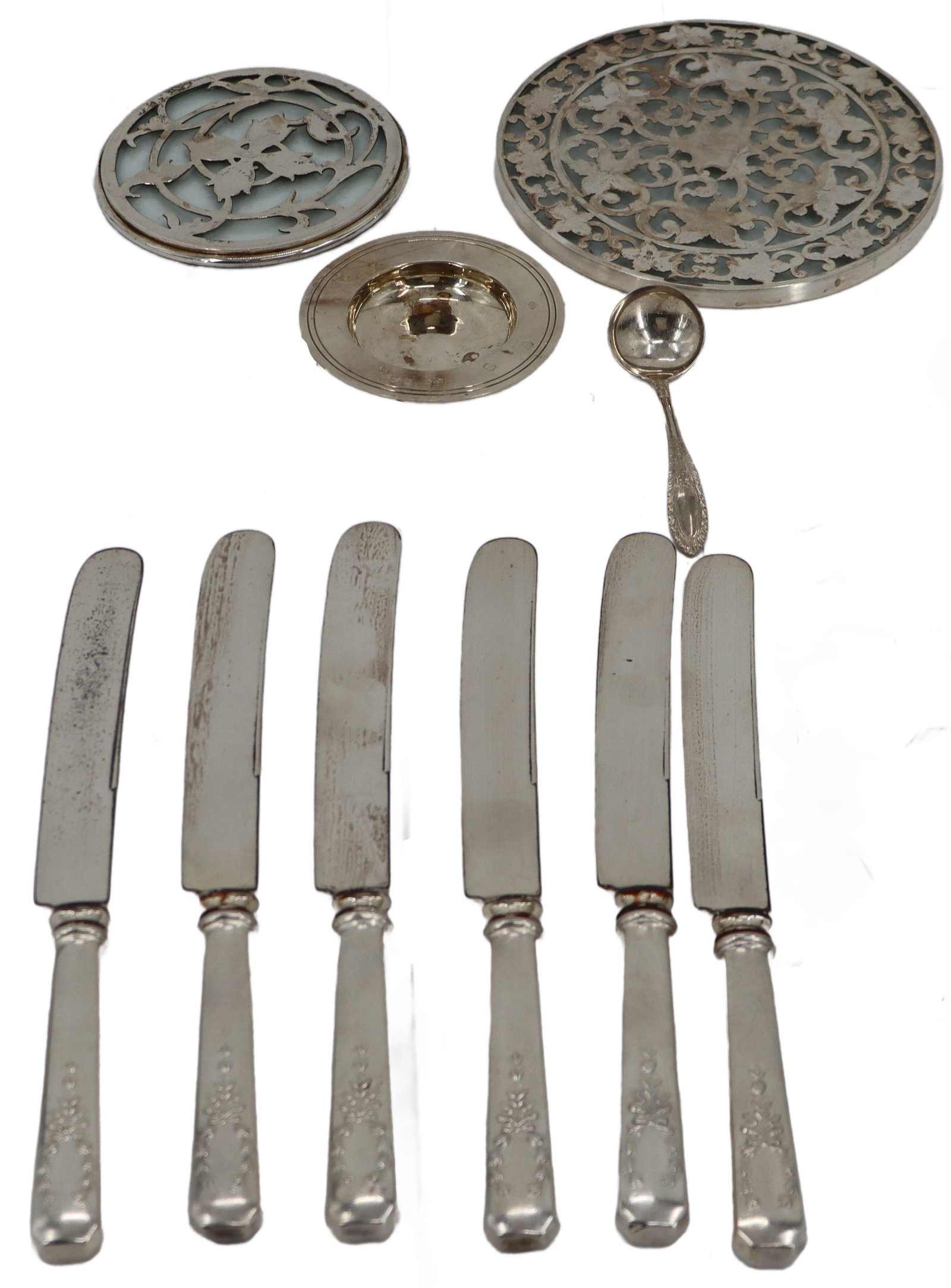 Group of Sterling Silver Items 3 O zt plus Trivets: Group of Sterling Silver Items 3 O zt plus Trivets Size: 9 1/2 in. #7987 