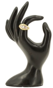 18k and Diamond Ring - 10.0 g.