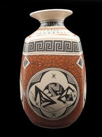 Mata Ortiz Signed Nancy Heras de Martinez Acoma Pueblo Vase
