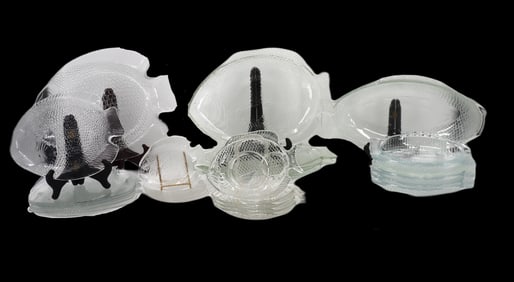 (16) McKee-Jeannette Glass Co. Glasbake Fish Plates