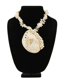 Shell Necklace With Faux Pearls