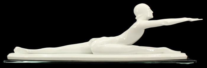 1926 Bavarian Rosenthal Porcelain Art Deco Gymnastic Sculpture with Glass Base