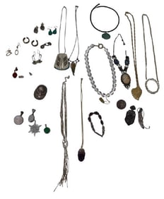 Miscellaneous Low Grade Silver Jewelry Set - 11.270 ozt.