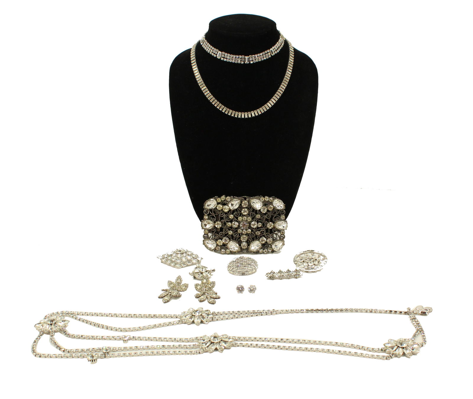 (13) Pieces of Rhinestone Jewelry (1 of 15)