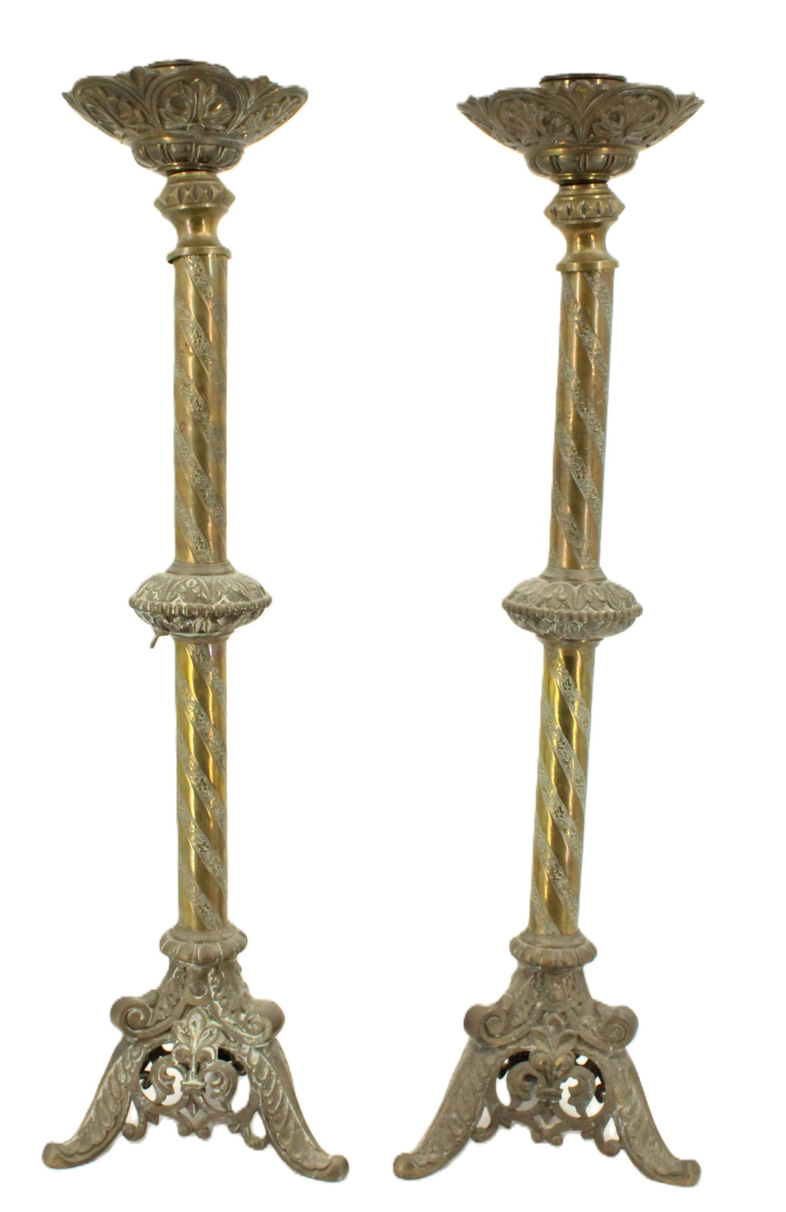 Pair of Vintage French Gilt Bronze Candlesticks (1 of 18)