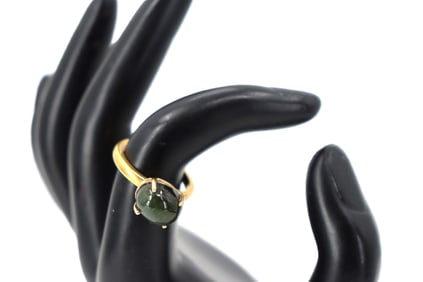 Tested 14k Gold and Jadeite Ring - Gross 5.5 g.