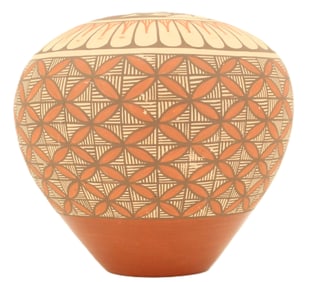 Andrea Tafoya (20th/21st Century) Puebloan, Jemez Decorative Vase
