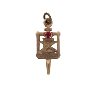 Tested 10k Gold and Ruby Pendant - Gross 2.7g.