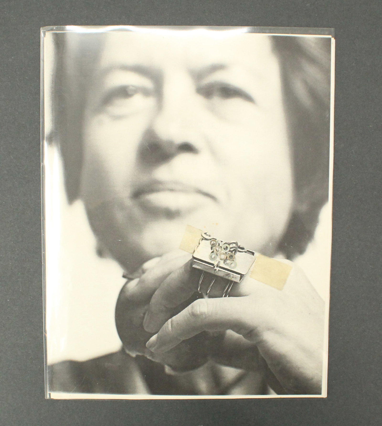 Alice Hutchins: New Old Used Objects and Collages Exhibition Catalogue: Alice Hutchins: New Old Used Objects and Collages Exhibition Catalogue. Catalogue from the 1990 Alice Hutchins exhibition, hosted by Bound and Unbound gallery in New York. Condition: Commensurate